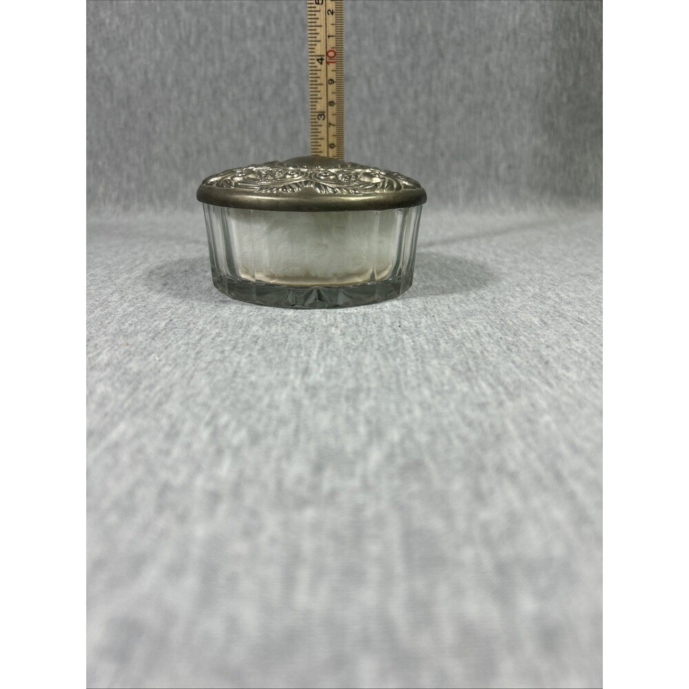 Vintage Ornate Victorian Silver Plate & Glass Vanity Powder Jar or Trinket Box - Picture 4 of 16